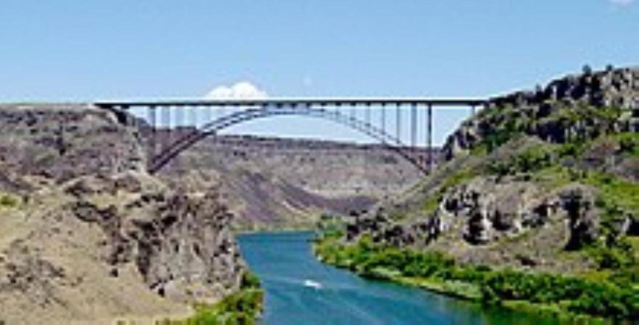 Holiday Inn Express Hotel Twin Falls, An Ihg Hotel Exterior photo